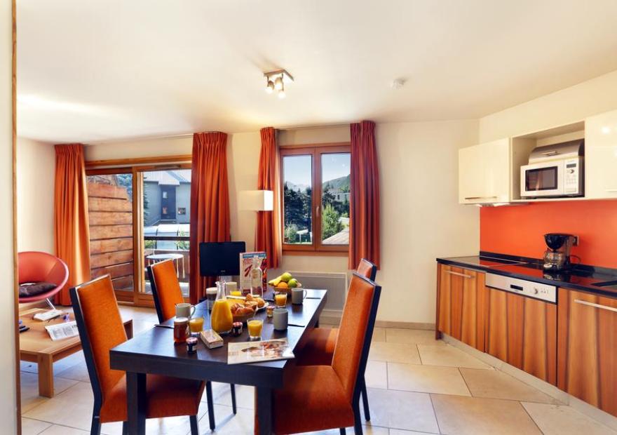 residence l adret serre chevalier